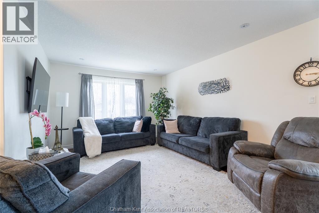 30 St Michael Avenue, Chatham, Ontario  N7M 2E4 - Photo 7 - 26007899