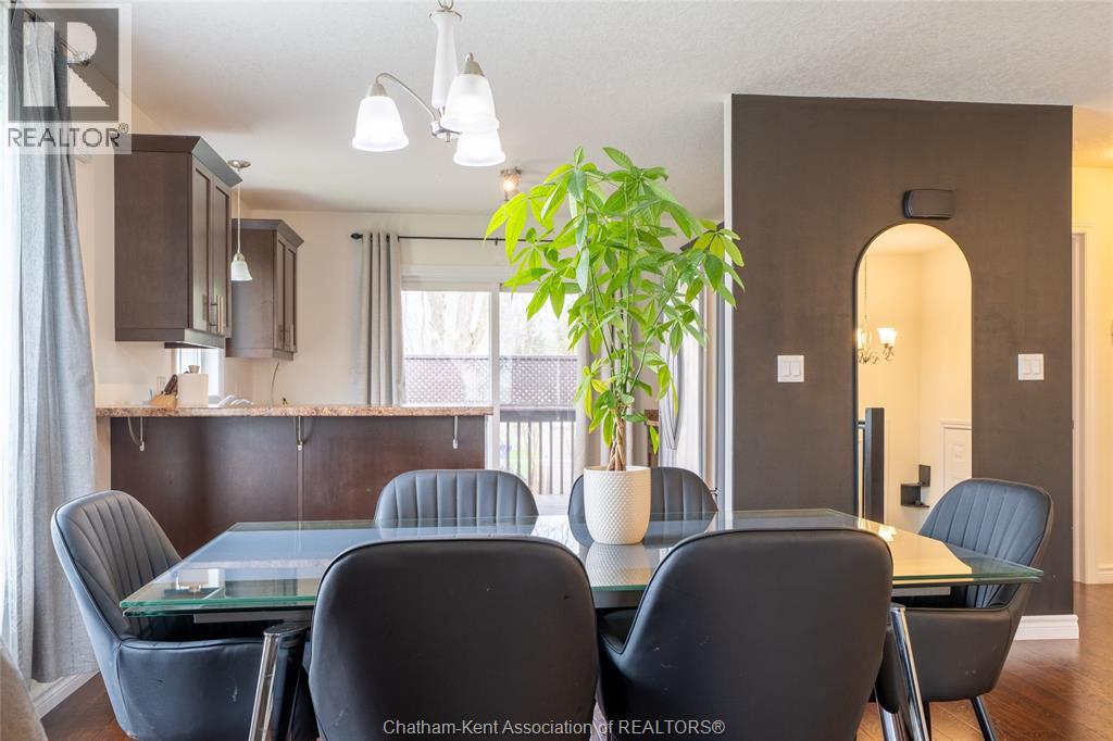 30 St Michael Avenue, Chatham, Ontario  N7M 2E4 - Photo 9 - 26007899