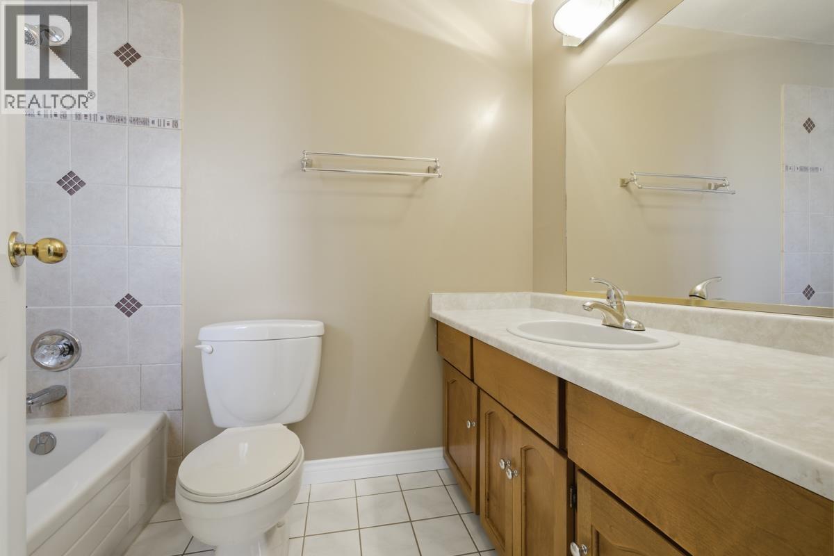 253 E 19th Street, North Vancouver, British Columbia  V7L 2Z1 - Photo 31 - R3110427