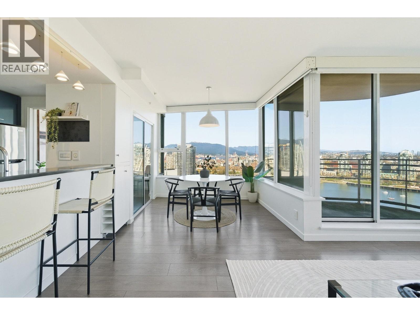 Listing Picture 12 of 40 : 3302 33 SMITHE STREET, Vancouver / 溫哥華 - 魯藝地產 Yvonne Lu Group - MLS Medallion Club Member