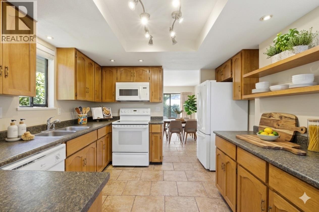 253 E 19th Street, North Vancouver, British Columbia  V7L 2Z1 - Photo 7 - R3110427