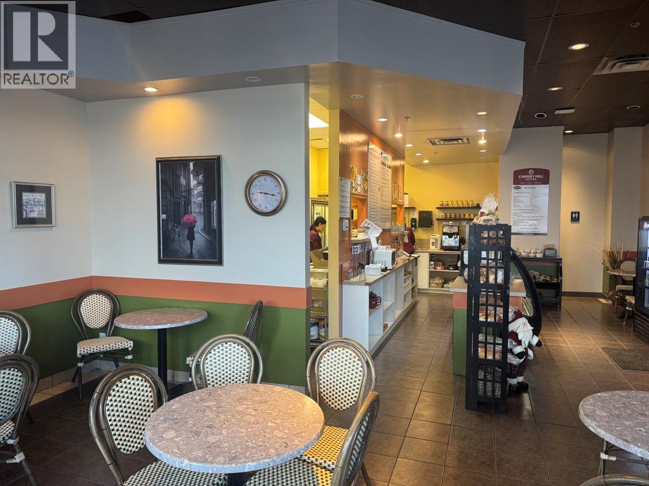 2365 Gordon Drive Unit# 101, Kelowna, British Columbia  V1W 3C2 - Photo 4 - 10383256