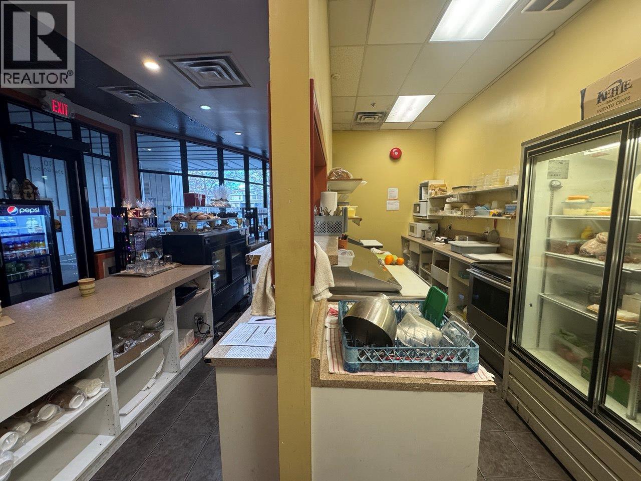 2365 Gordon Drive Unit# 101, Kelowna, British Columbia  V1W 3C2 - Photo 6 - 10383256