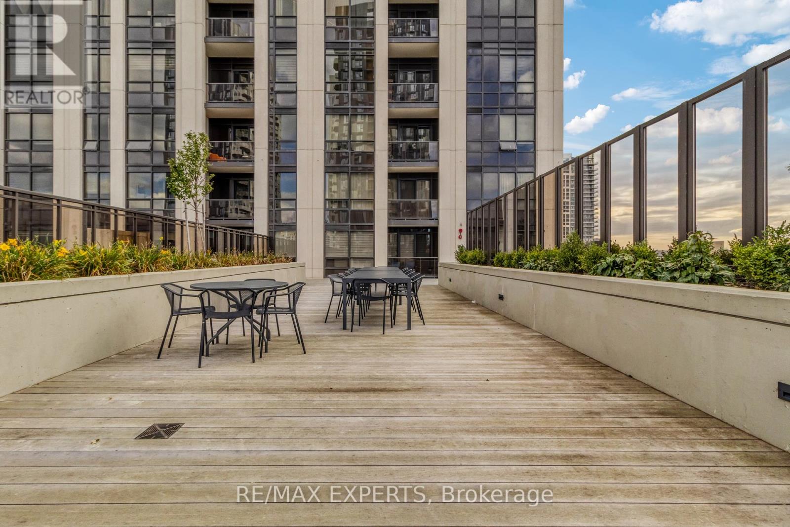 702 - 9085 Jane Street, Vaughan, Ontario  L4K 0L8 - Photo 17 - N12991702