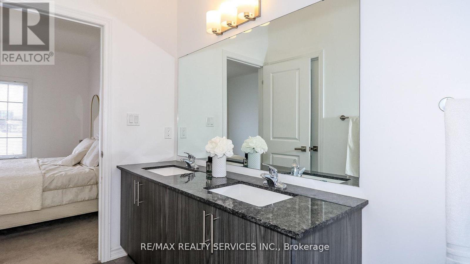 1 Harvest Crescent, Barrie, Ontario  L9J 0T3 - Photo 28 - S12991616