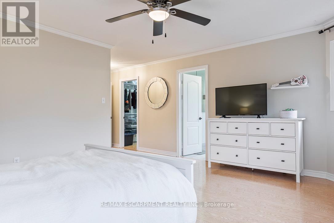 5360 Landsborough Avenue, Mississauga, Ontario  L5R 3X1 - Photo 23 - W12984762