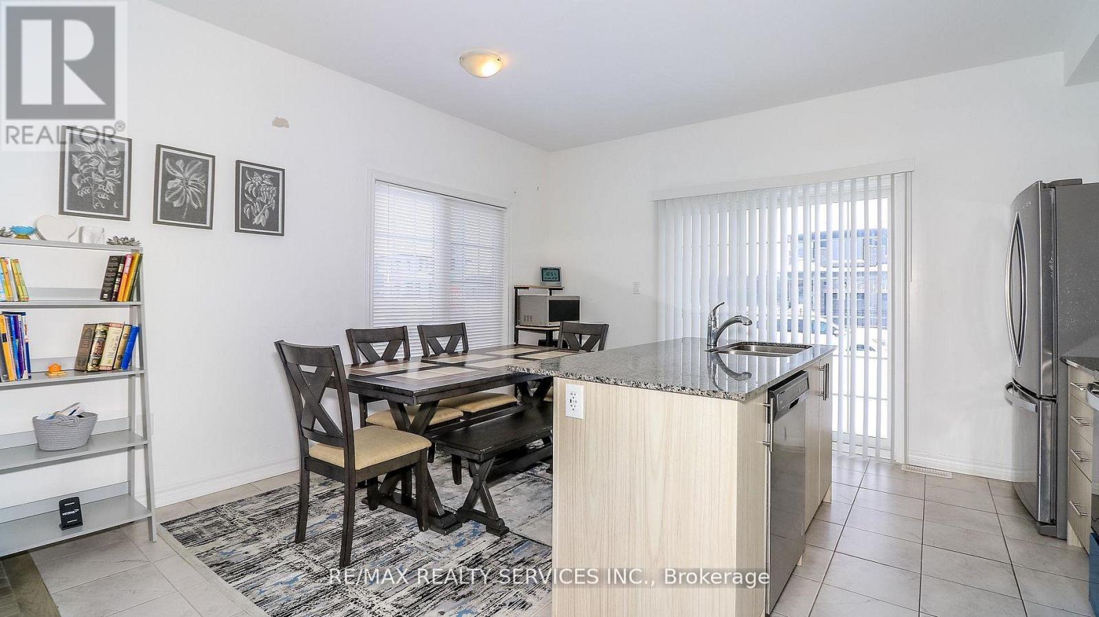 1 Harvest Crescent, Barrie, Ontario  L9J 0T3 - Photo 10 - S12991616