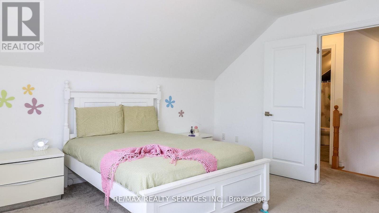 1 Harvest Crescent, Barrie, Ontario  L9J 0T3 - Photo 23 - S12991616