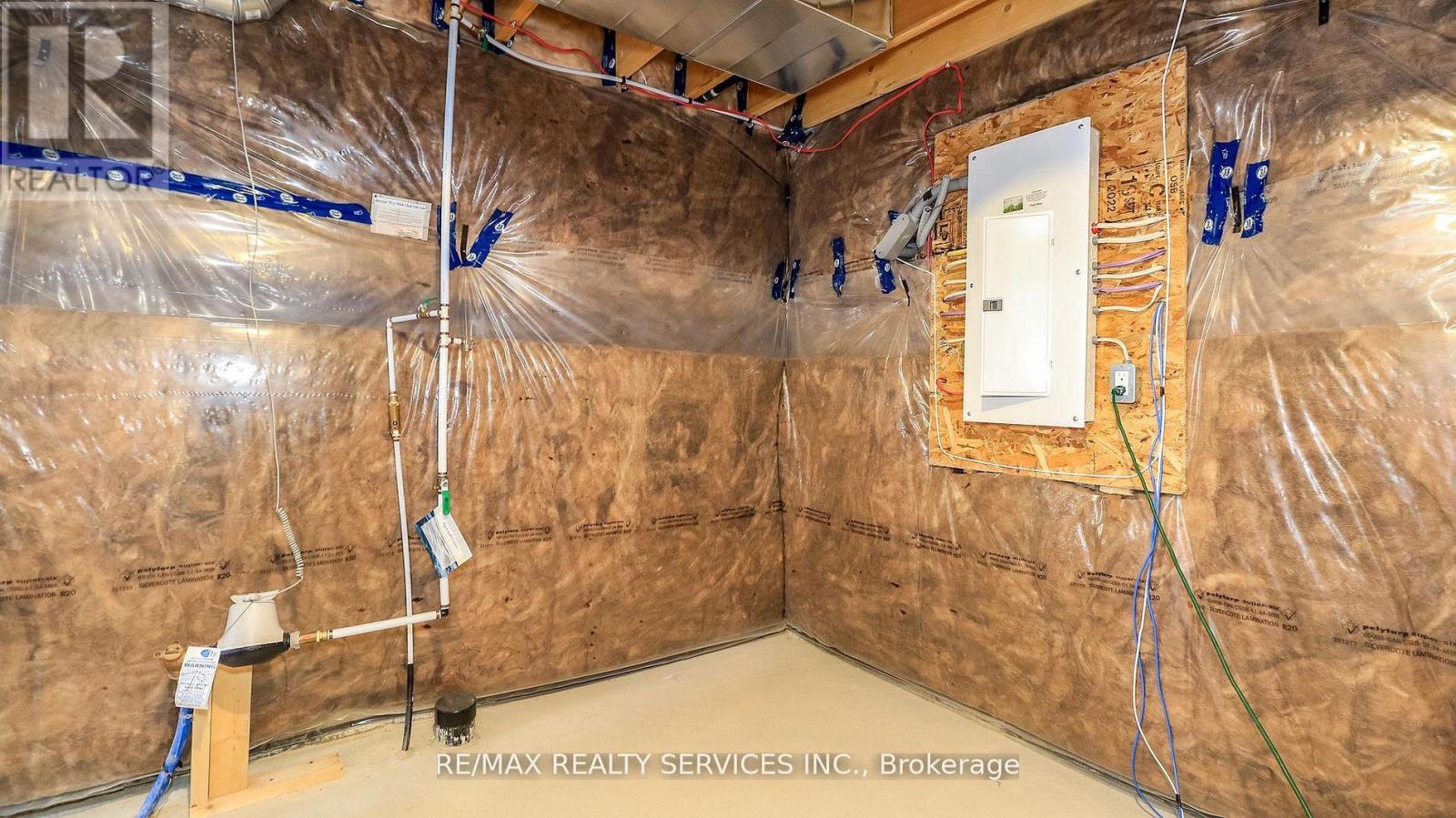 1 Harvest Crescent, Barrie, Ontario  L9J 0T3 - Photo 31 - S12991616