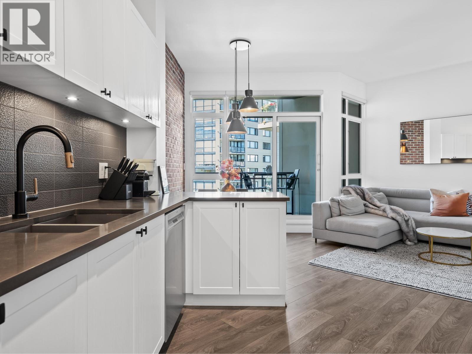 305 105 W 2nd Street, North Vancouver, British Columbia  V7M 0E3 - Photo 6 - R3110453