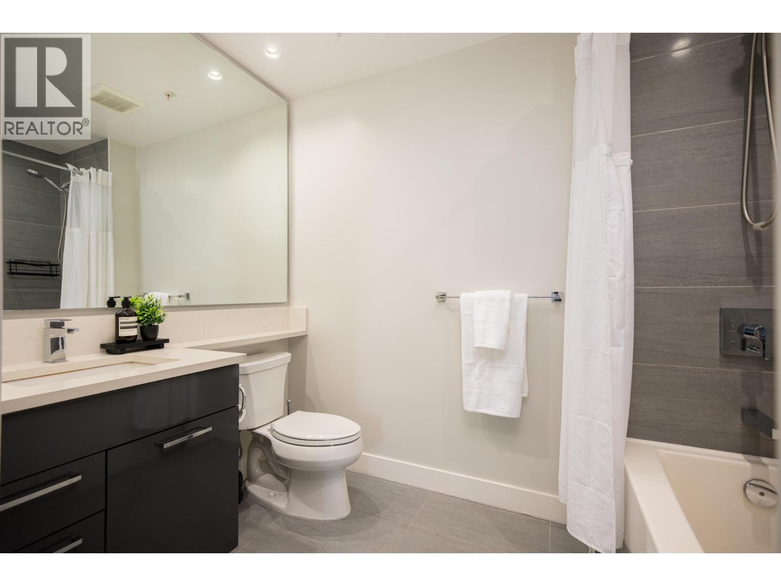 303 1768 Gilmore Avenue, Burnaby, British Columbia V5C 0L4 - Photo 11 - R3110470