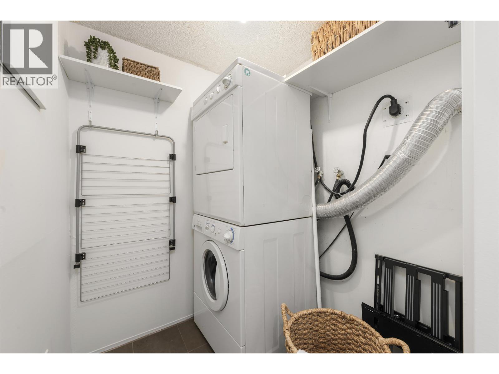 103 1925 W 2nd Avenue, Vancouver, British Columbia  V6J 1J2 - Photo 11 - R3110485