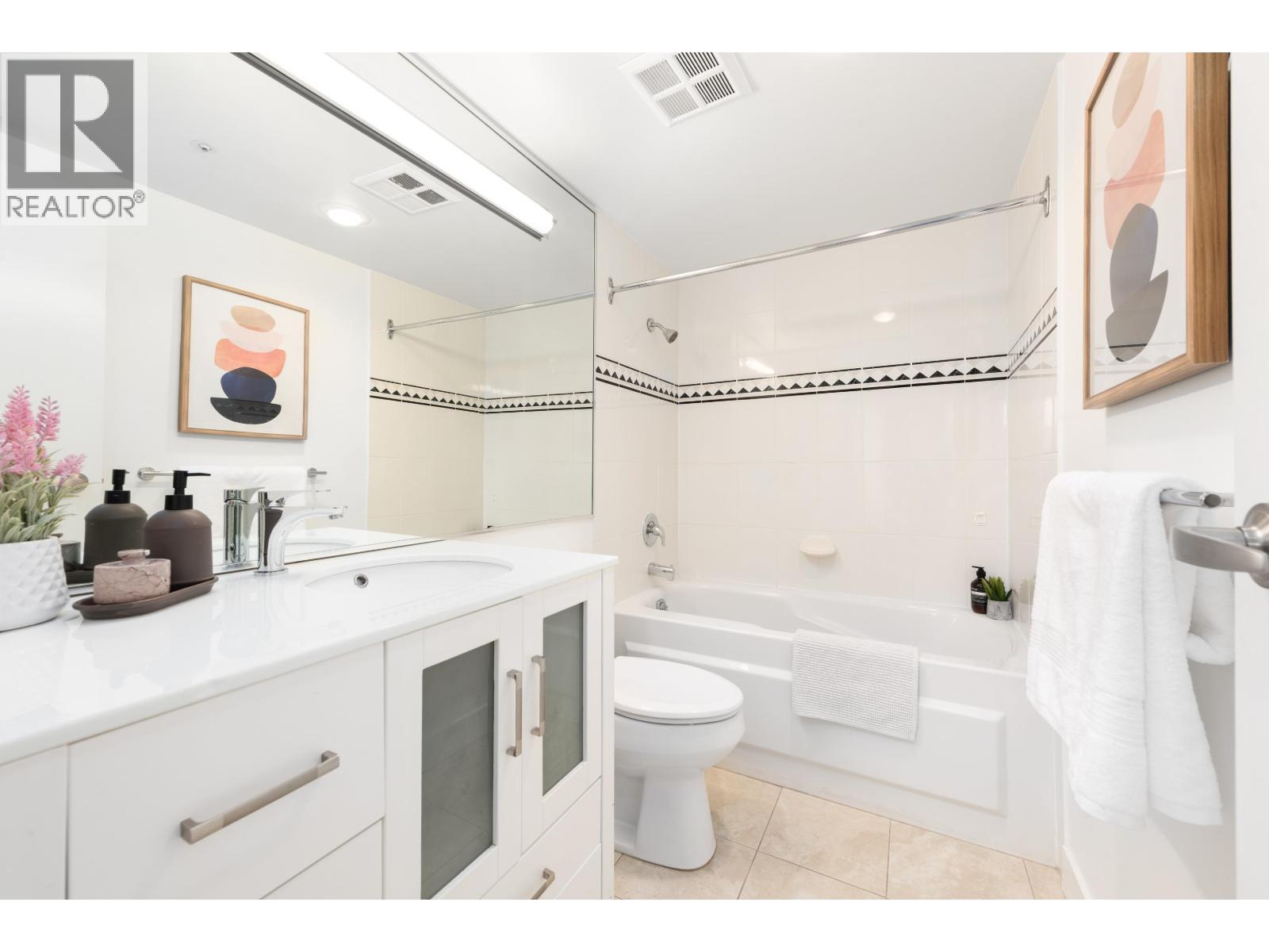 11d 199 Drake Street, Vancouver, British Columbia  V6Z 2T9 - Photo 17 - R3110506