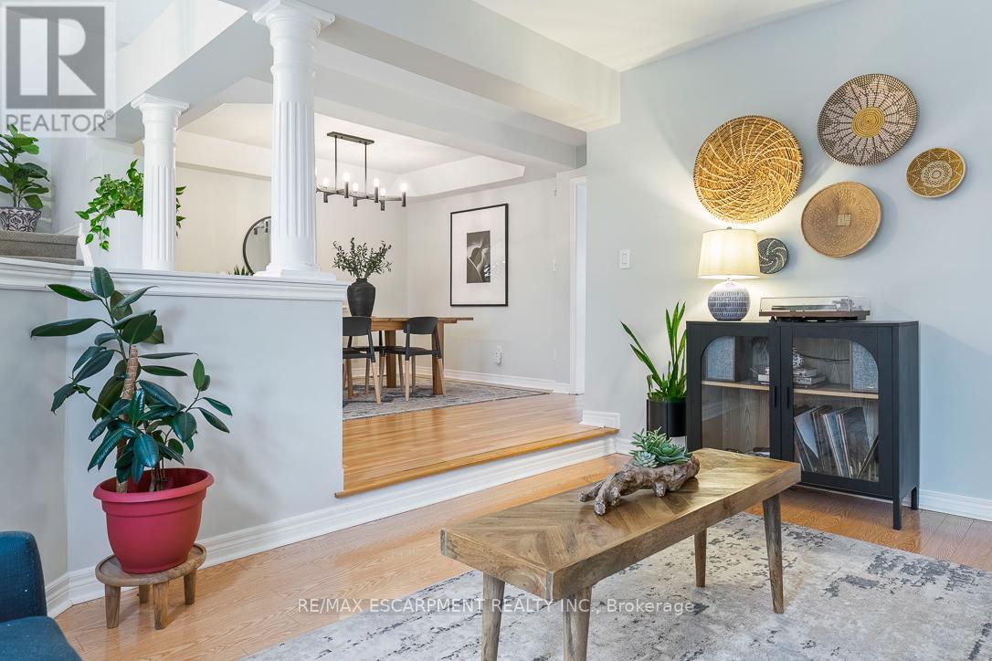 5360 Landsborough Avenue, Mississauga, Ontario  L5R 3X1 - Photo 7 - W12984762