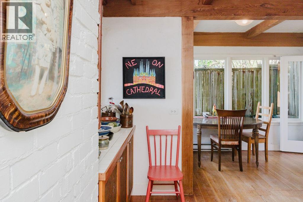 466 Central Avenue, Gibsons, British Columbia V0N 1V1 - Photo 11 - R3110456