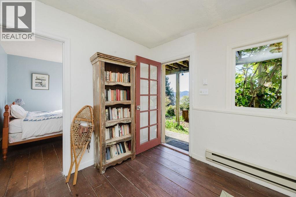 466 Central Avenue, Gibsons, British Columbia V0N 1V1 - Photo 22 - R3110456