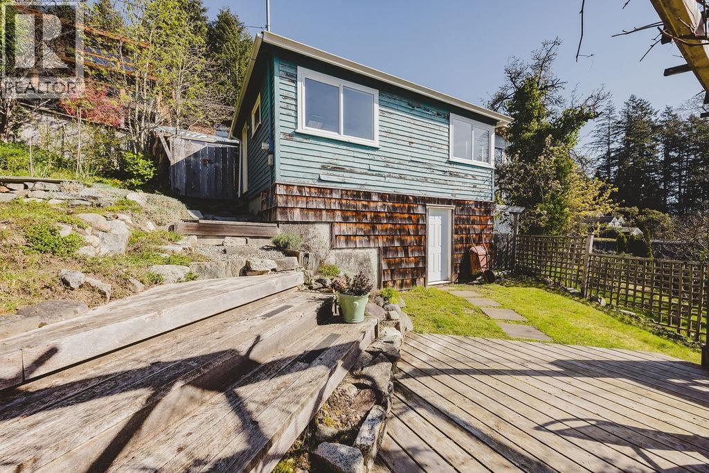 466 Central Avenue, Gibsons, British Columbia V0N 1V1 - Photo 30 - R3110456