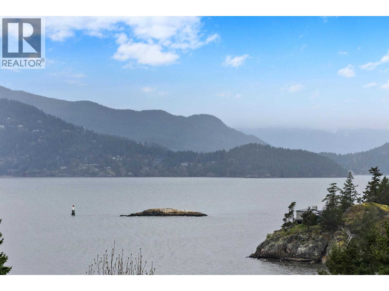 6105 Gleneagles Drive, West Vancouver, British Columbia  V7W 1W1 - Photo 3 - R3110457