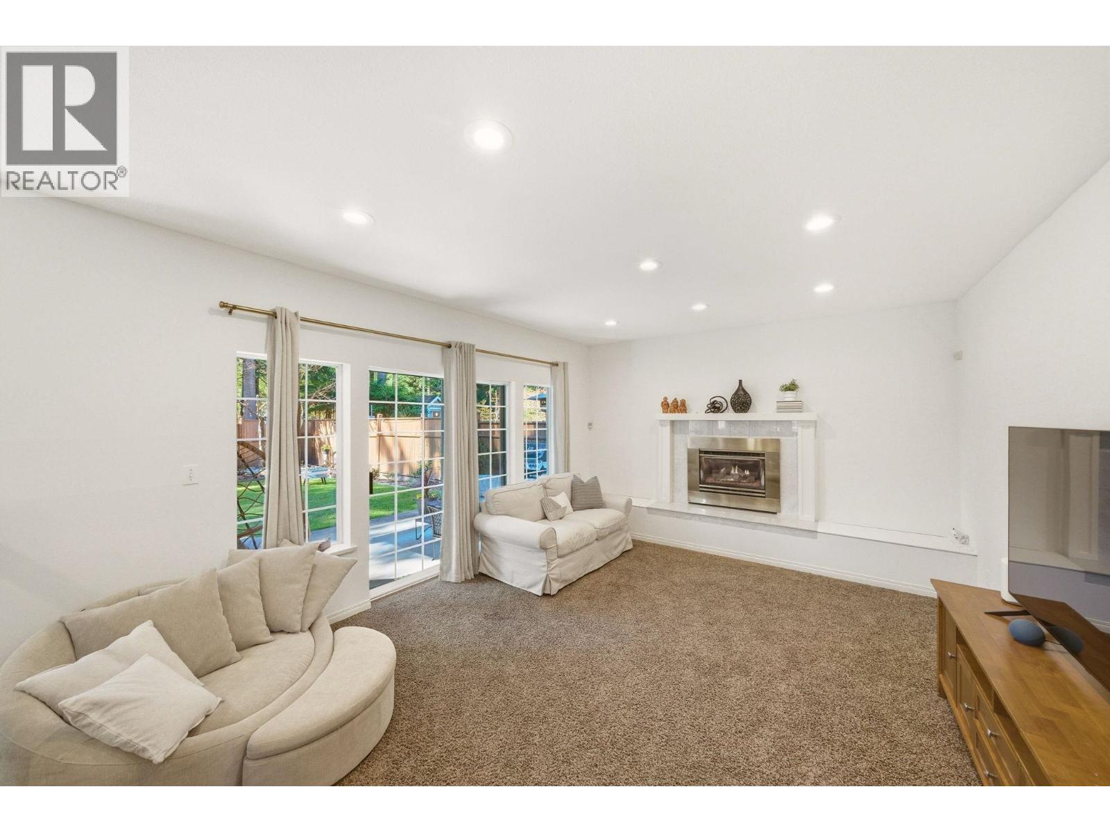 4063 Shone Road, North Vancouver, British Columbia  V7G 2N4 - Photo 15 - R3110489