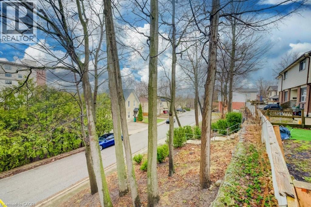 4 Ramore Street, Cambridge, Ontario  N1S 1P7 - Photo 2 - 40815996