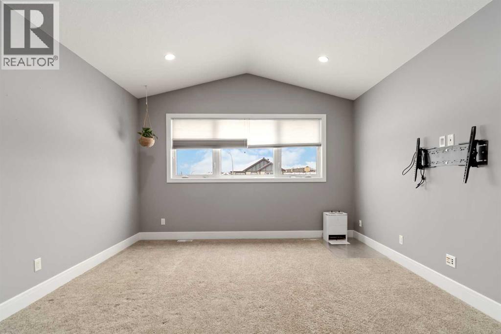 145 Cobblestone Bay, Fort Mcmurray, Alberta  T9K 0X3 - Photo 34 - A2283785