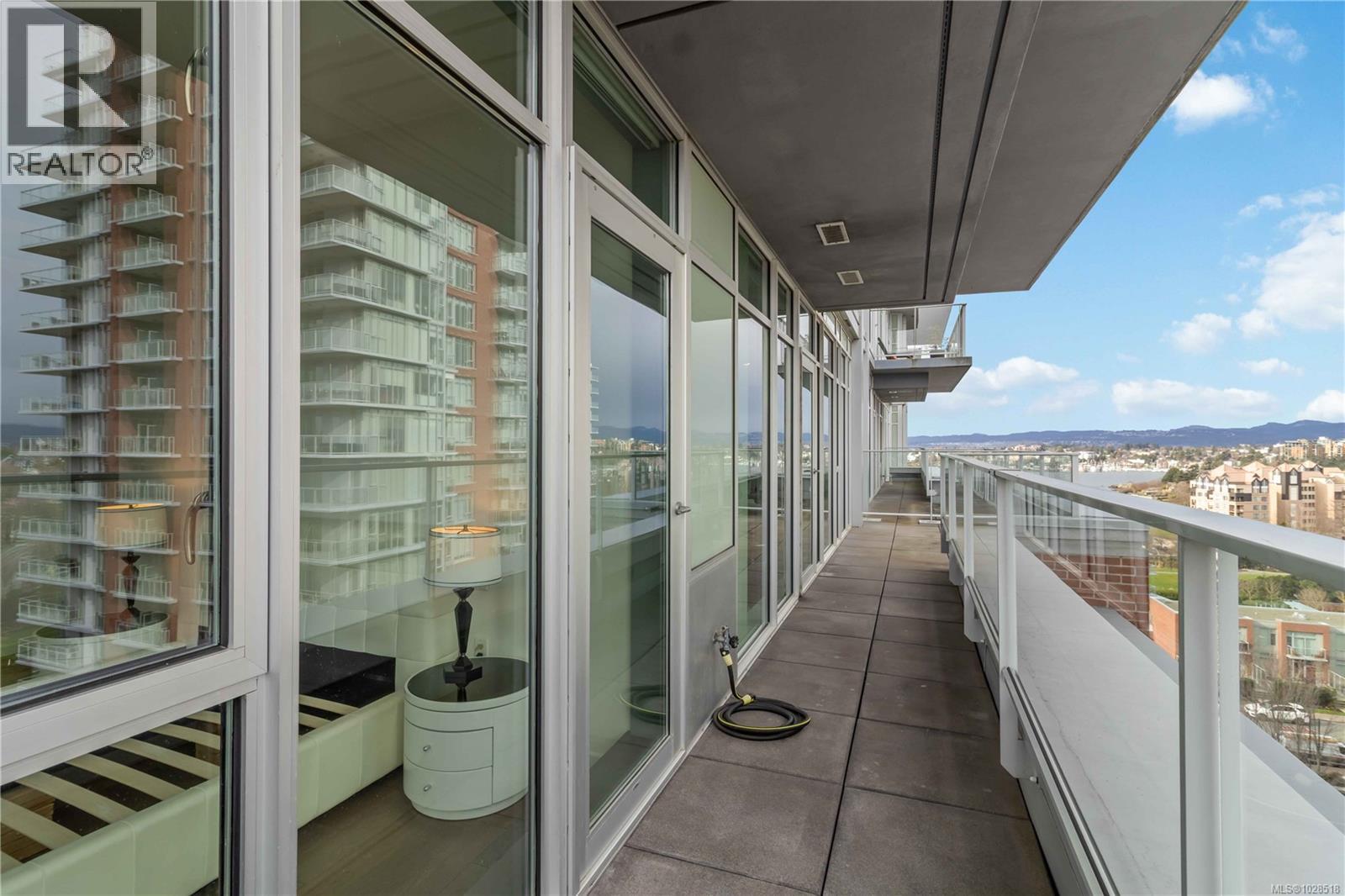 911 100 Saghalie Rd, Victoria, British Columbia  V9A 0A1 - Photo 28 - 1028518