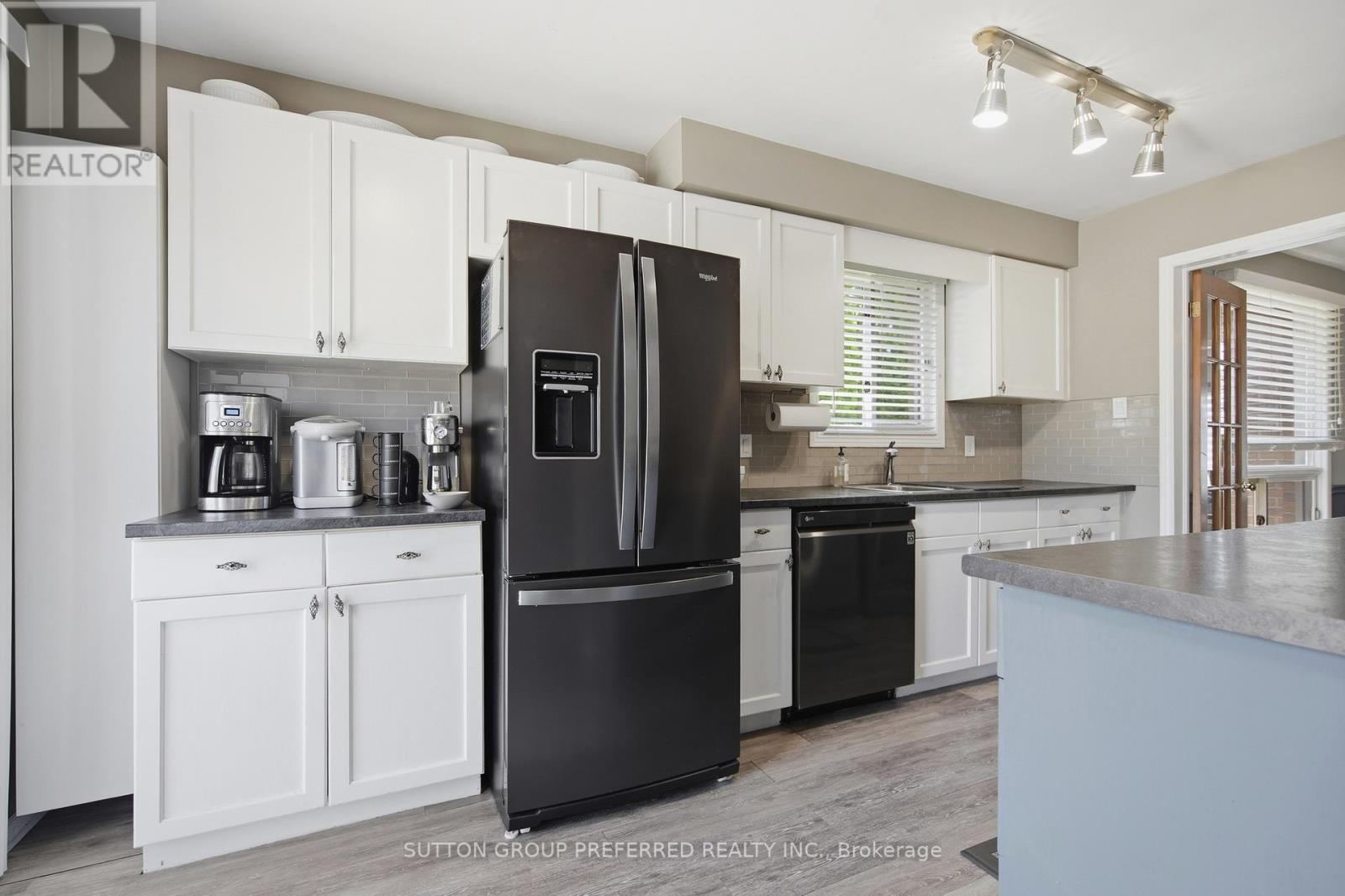 227 Edmunds Place, London South, Ontario  N5Z 4V9 - Photo 15 - X12992422