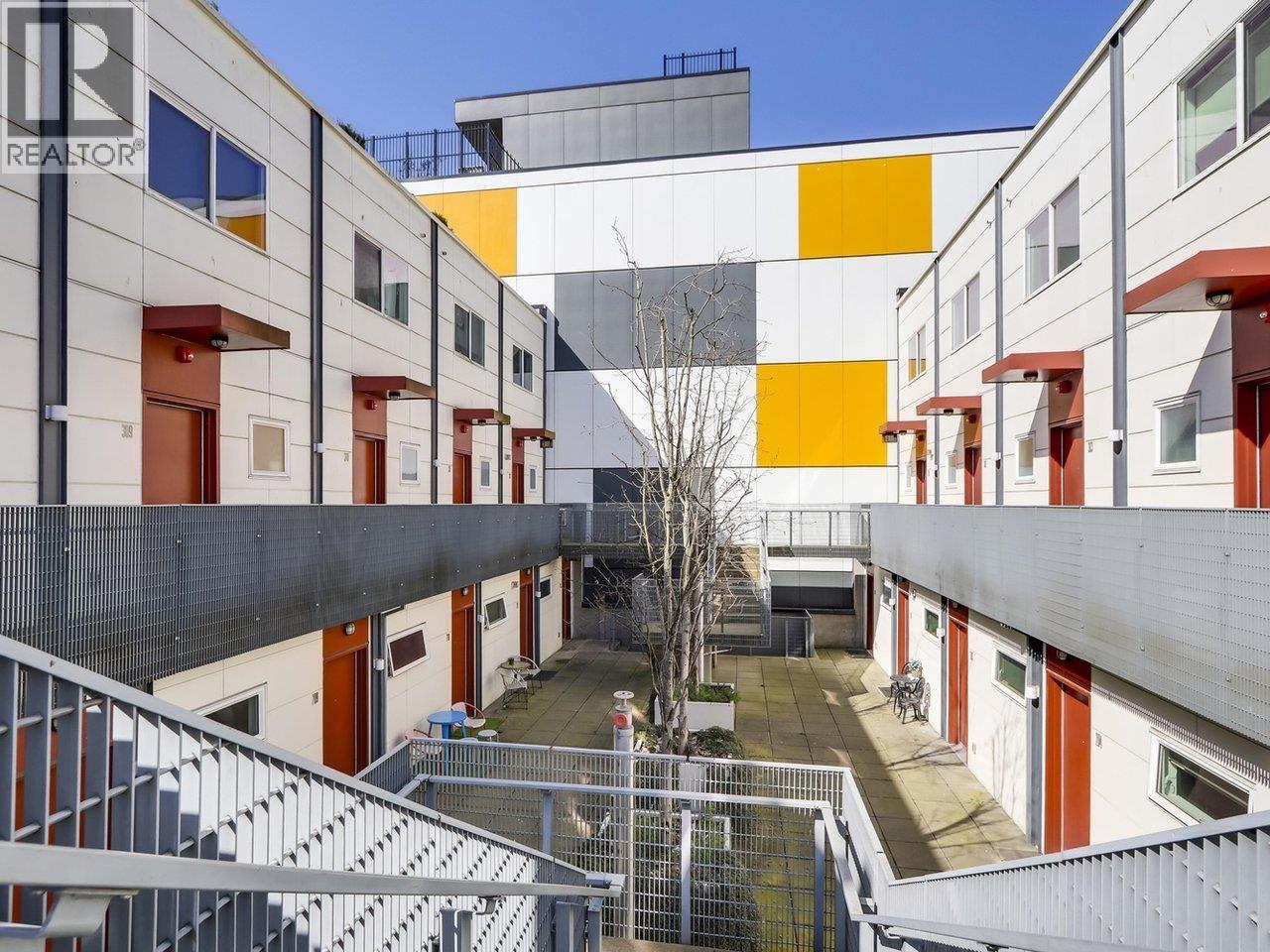 312 557 E CORDOVA STREET, Vancouver, British Columbia