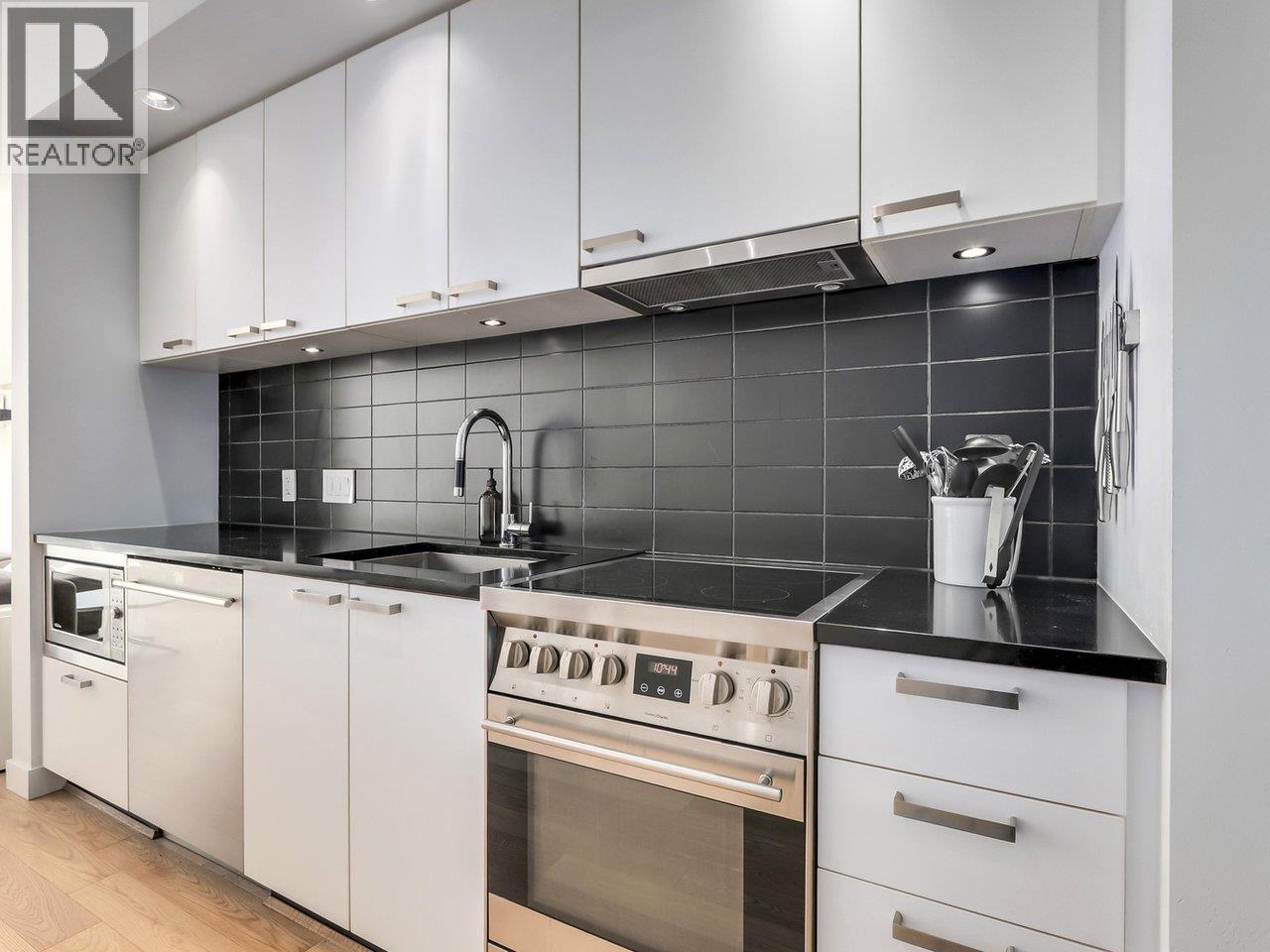 312 557 E Cordova Street, Vancouver, British Columbia V6A 1L8 - Photo 7 - R3110495