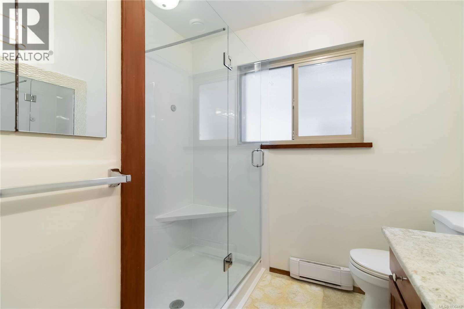 711 Miller Ave, Saanich, British Columbia  V8Z 3C9 - Photo 20 - 1030412