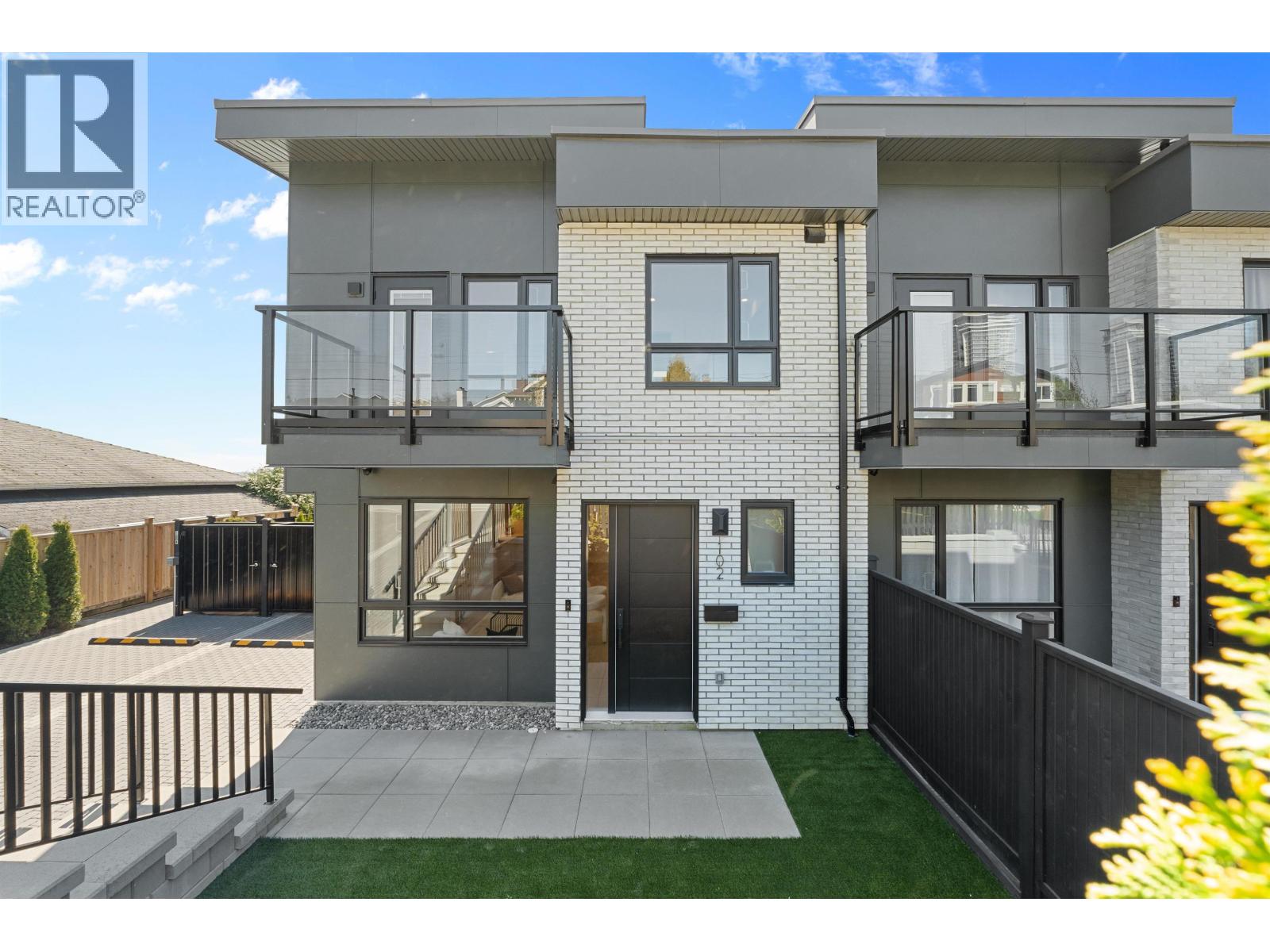 102 1132 MADORE AVENUE, Coquitlam, British Columbia