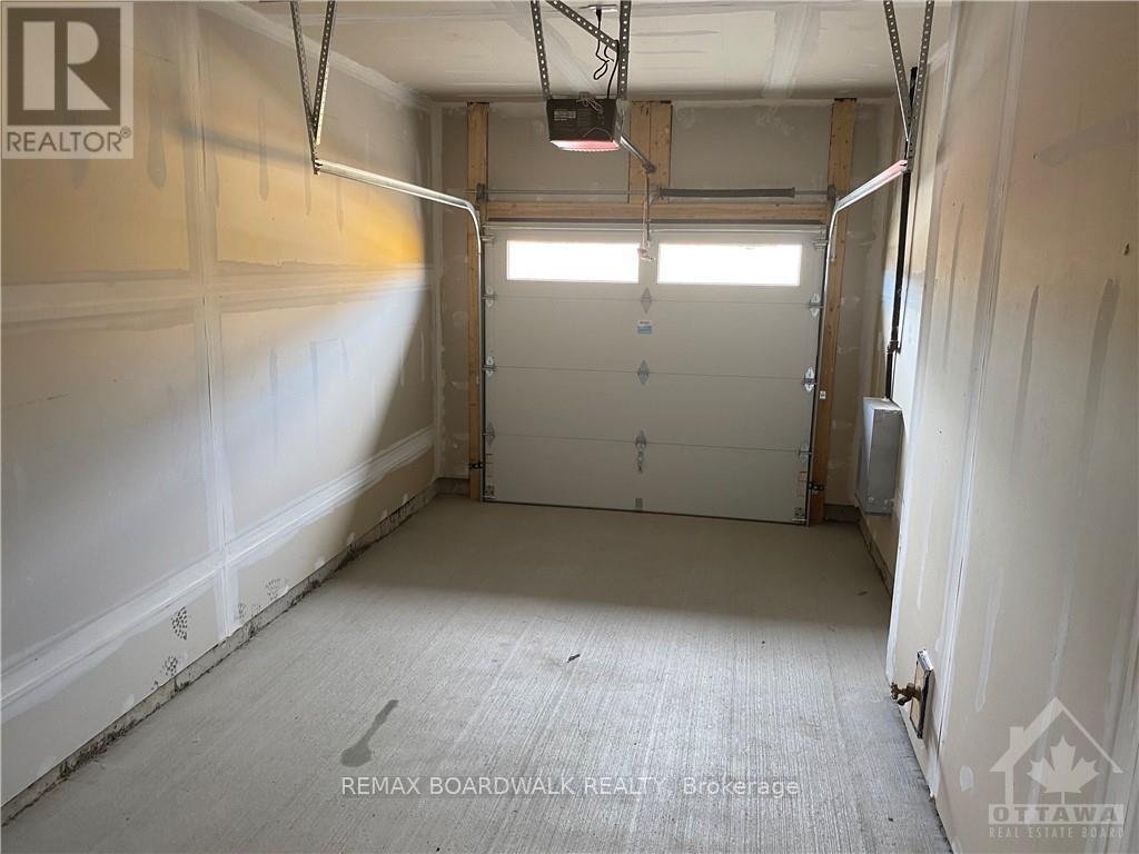 228 Bristol Crescent, North Grenville, Ontario  K0G 1J0 - Photo 23 - X12992428