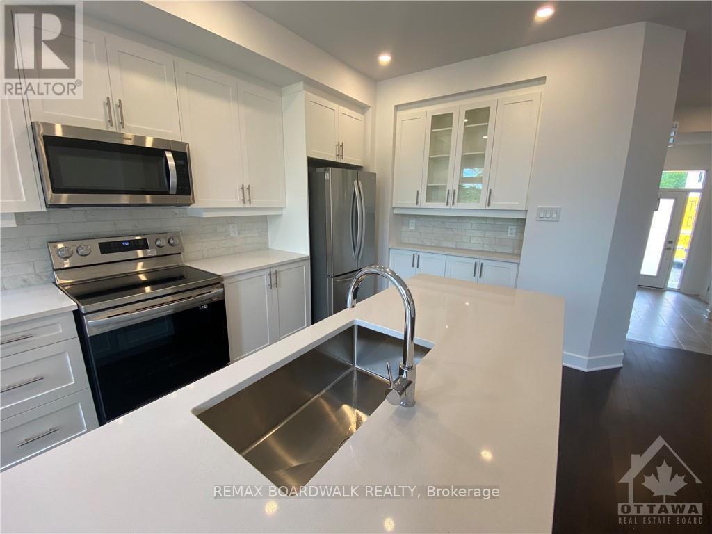 228 Bristol Crescent, North Grenville, Ontario  K0G 1J0 - Photo 8 - X12992428