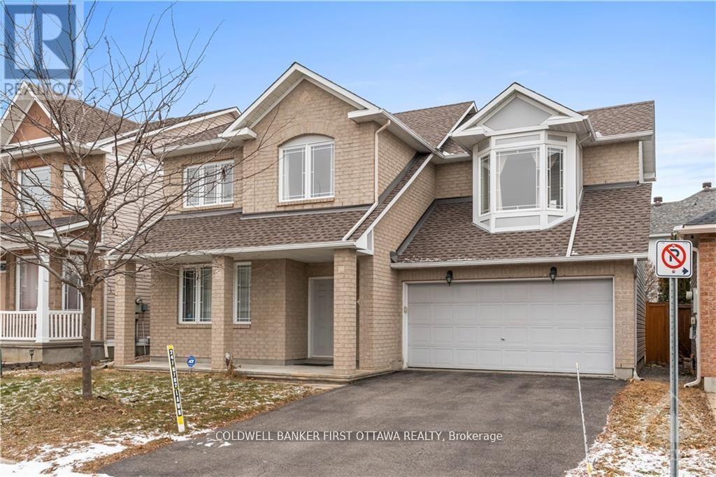 157 Annapolis Circle, Ottawa, Ontario  K1V 1Z2 - Photo 2 - X12992454