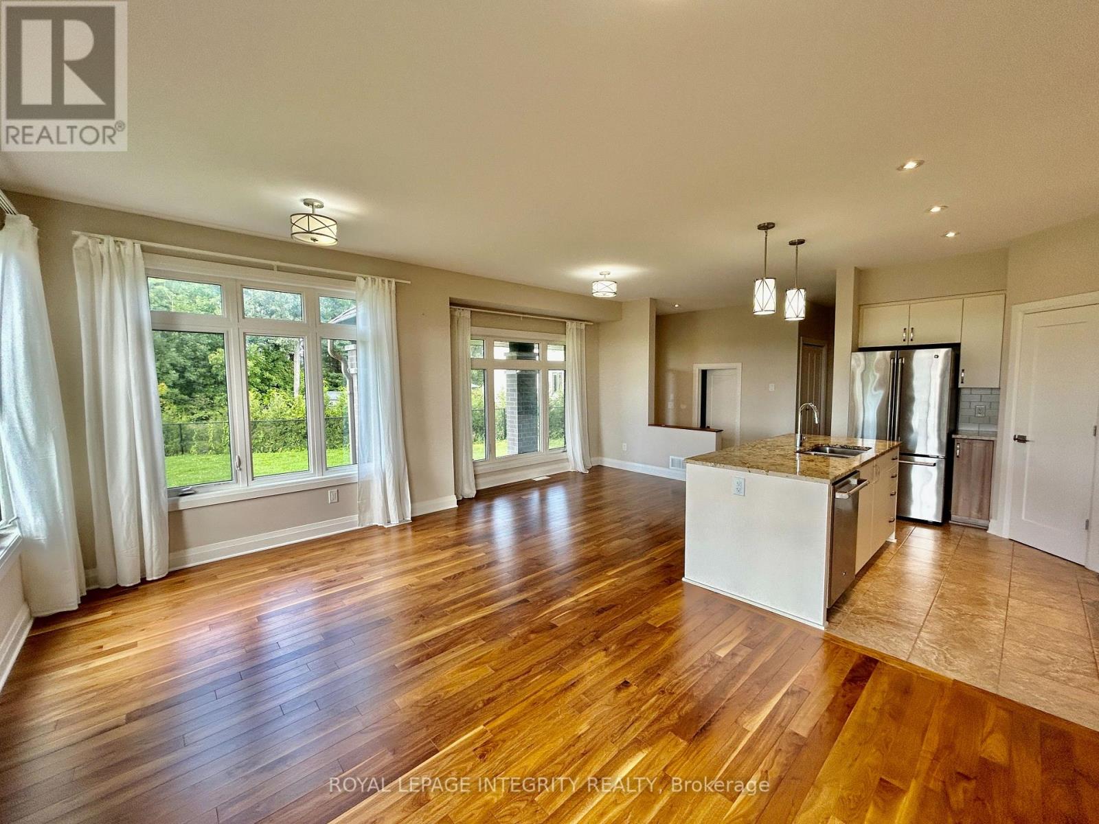 798 Carnelian Crescent, Ottawa, Ontario  K1X 0A8 - Photo 5 - X12992498