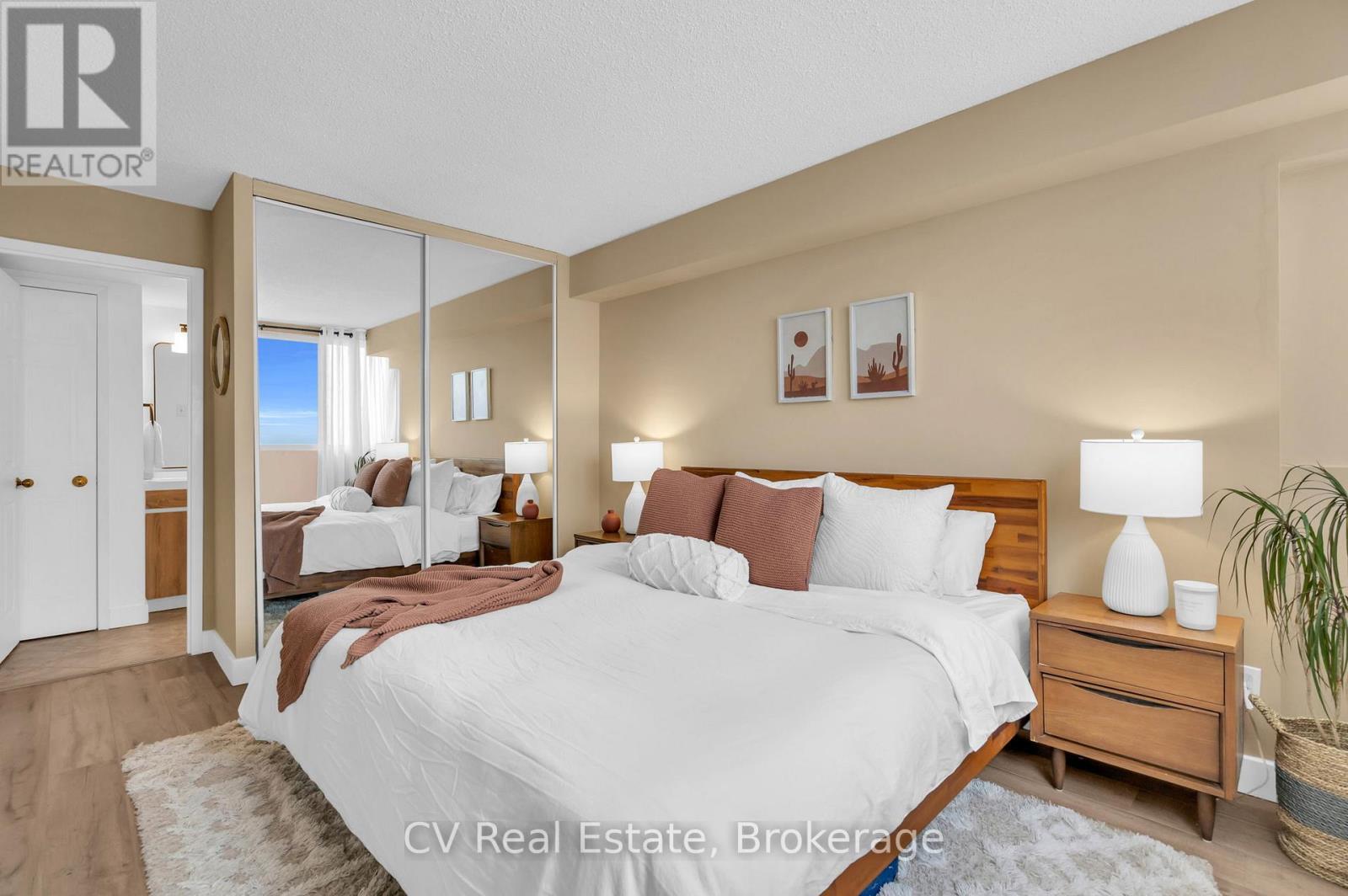 811 - 75 Ellen Street, Barrie, Ontario  L4N 7R6 - Photo 13 - S12918068