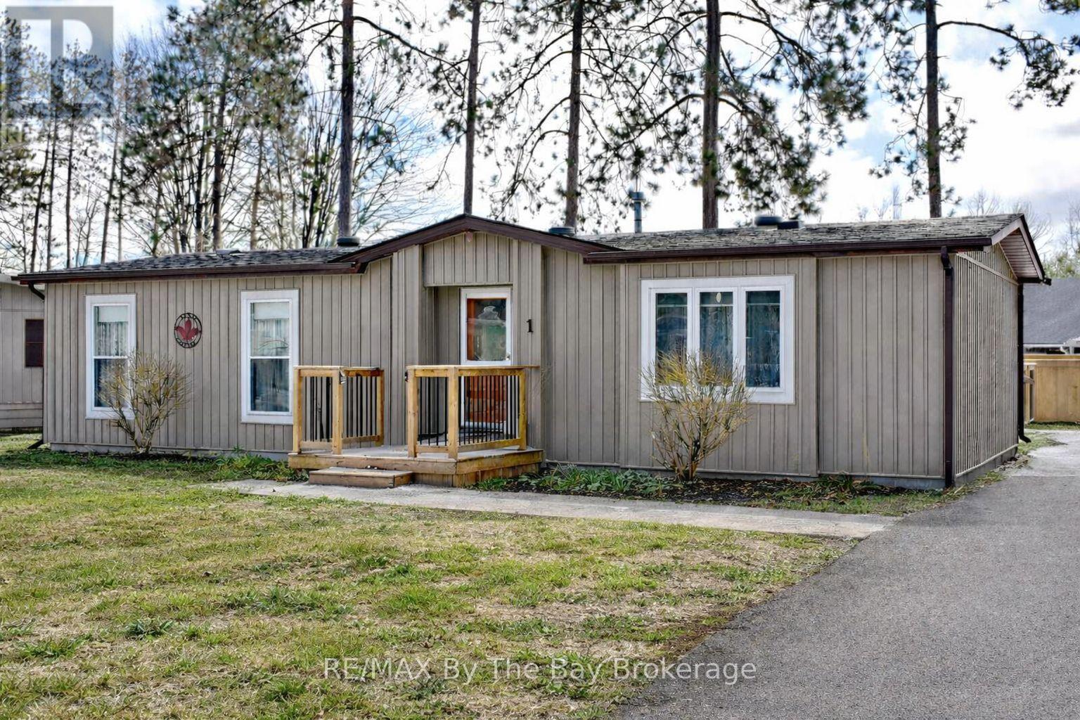 1 GOLF AVENUE, Wasaga Beach, Ontario