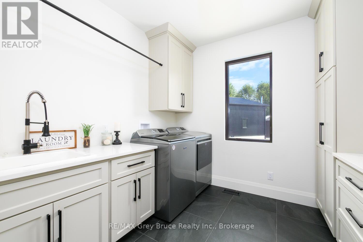 117 Almur Drive, Georgian Bluffs, Ontario  N0H 2T0 - Photo 22 - X12845090