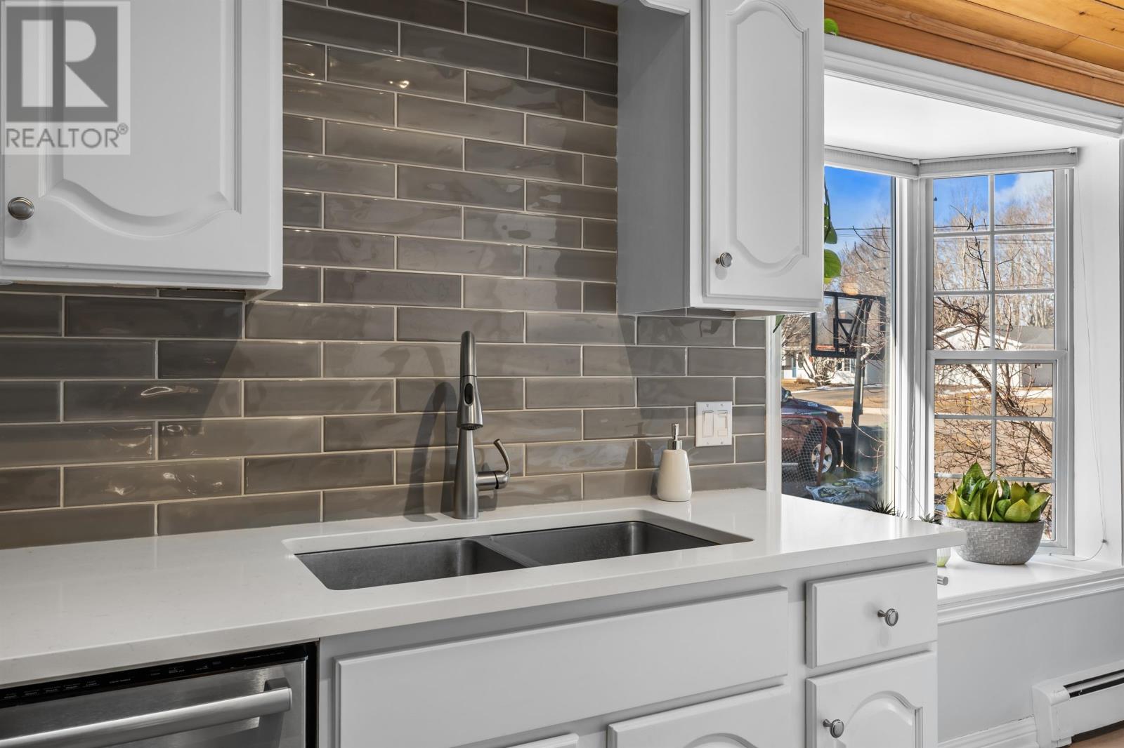 51 Macdougall Drive, Summerside, Prince Edward Island  C1N 5E4 - Photo 4 - 202607243