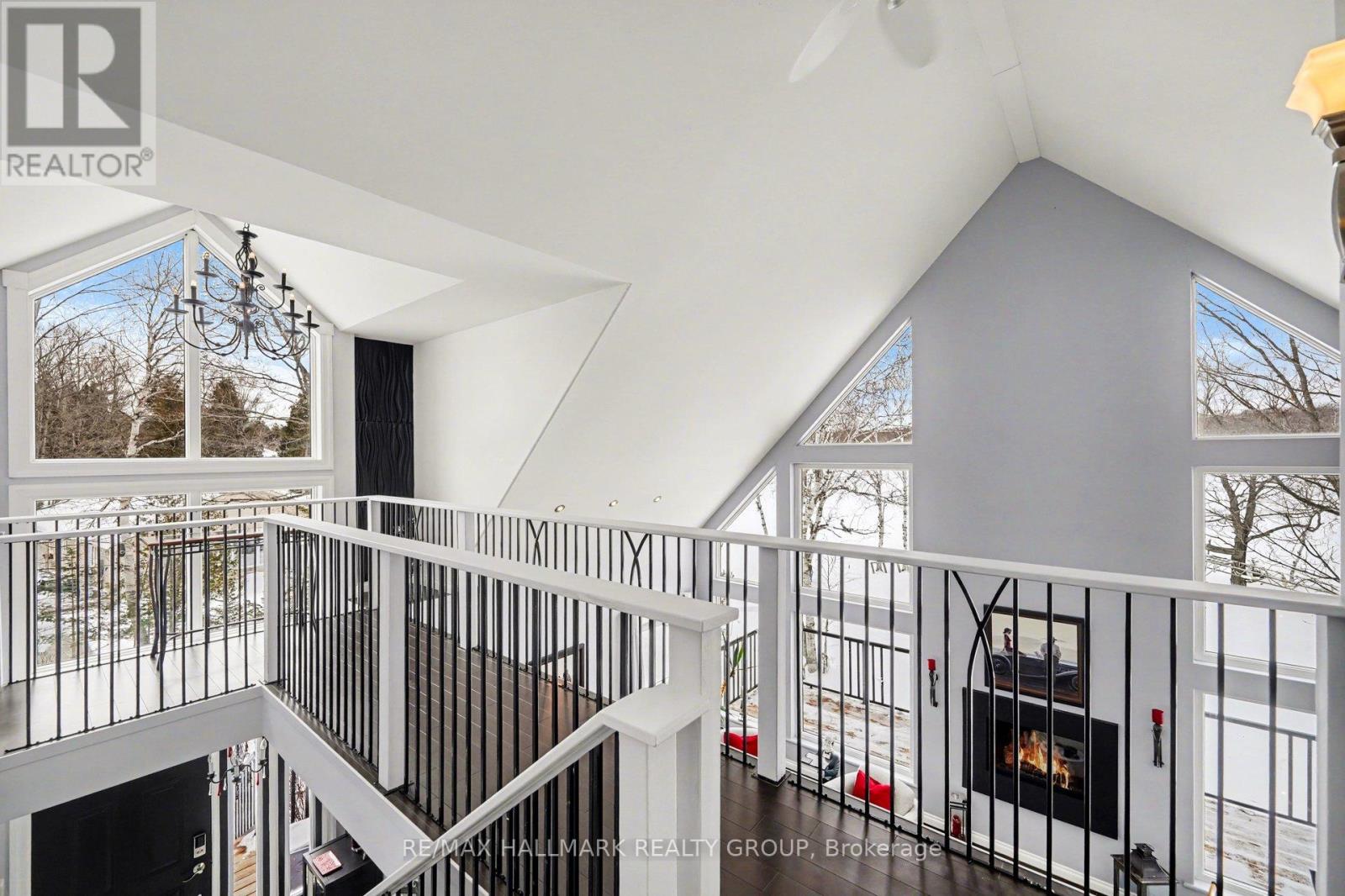 519 Parsons Lane, Lanark Highlands, Ontario K0G 1K0 - Photo 11 - X12791772