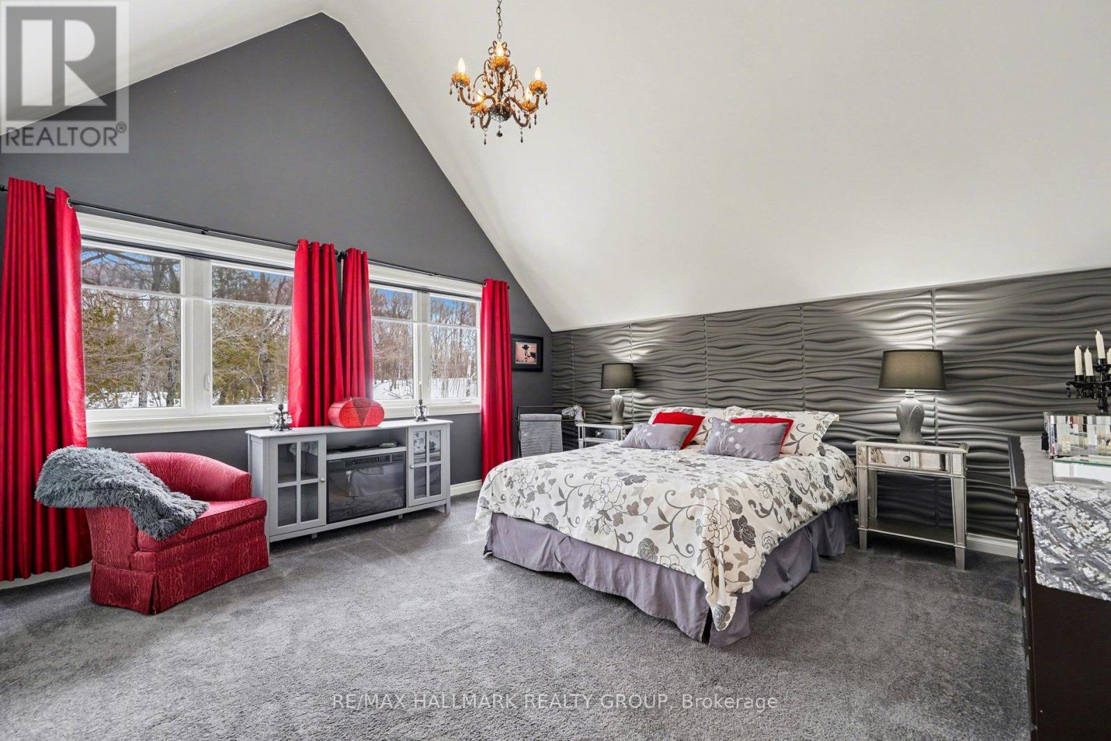 519 Parsons Lane, Lanark Highlands, Ontario K0G 1K0 - Photo 12 - X12791772