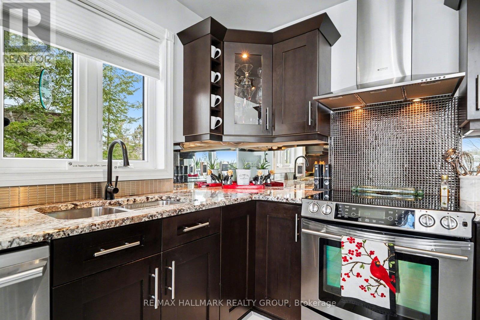 519 Parsons Lane, Lanark Highlands, Ontario K0G 1K0 - Photo 26 - X12791772