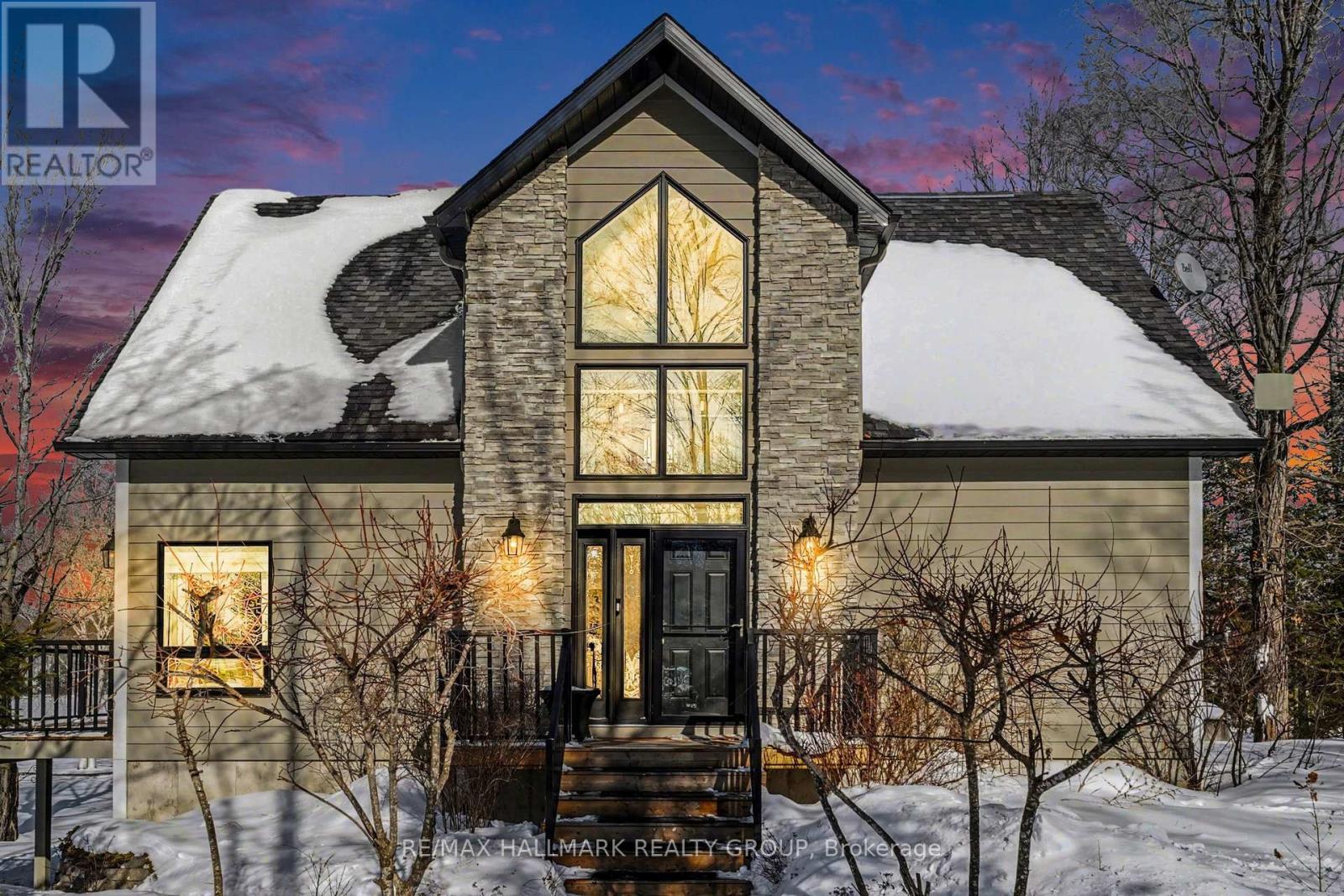 519 Parsons Lane, Lanark Highlands, Ontario K0G 1K0 - Photo 6 - X12791772