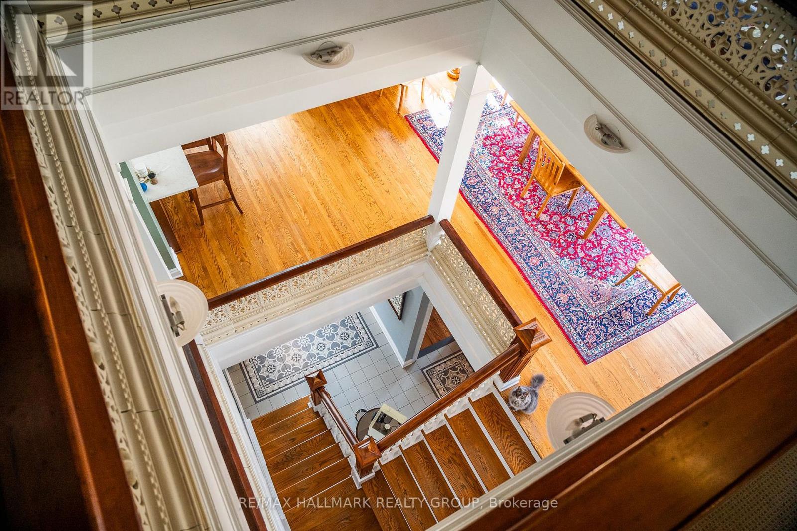 53 Scrivens Street, Ottawa, Ontario  K2B 8M6 - Photo 6 - X12970568