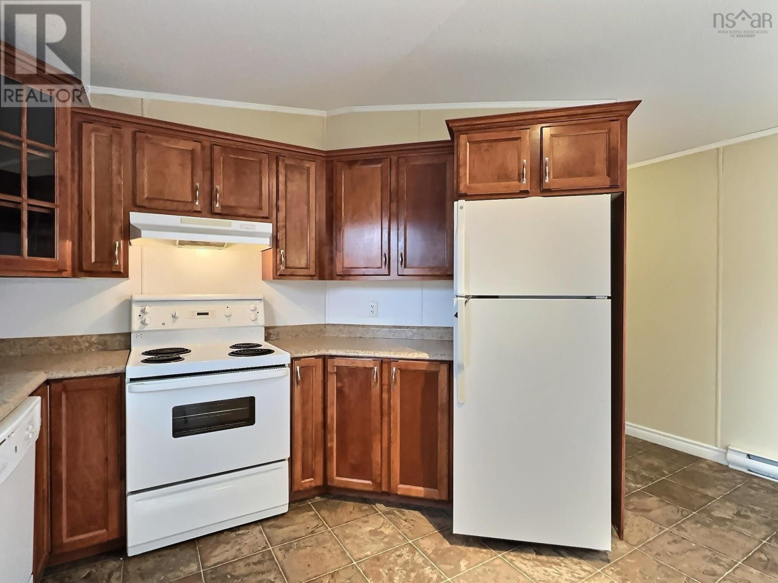 25 Pinehurst Street, Amherst, Nova Scotia  B4H 4X5 - Photo 3 - 202524128