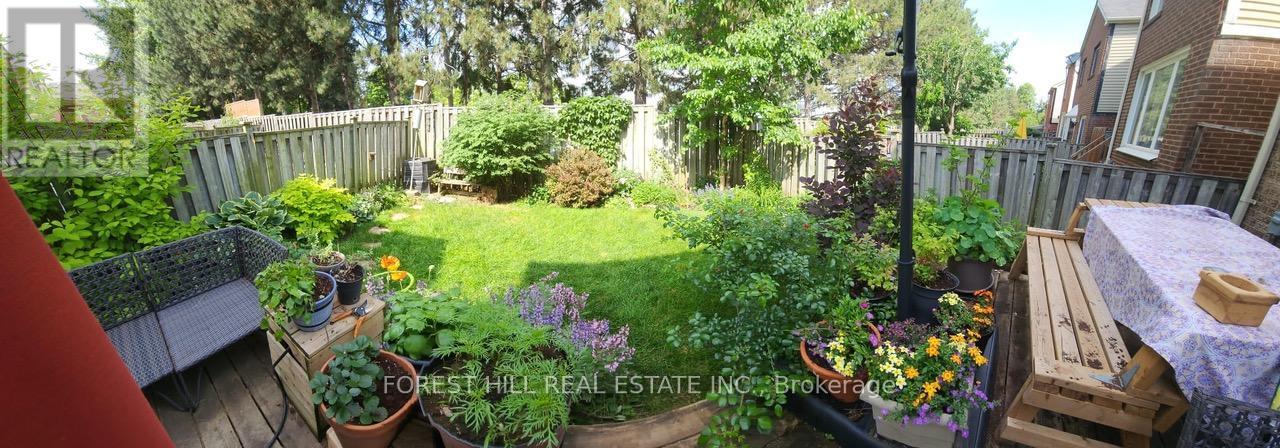 28 Lansbury Court, Vaughan, Ontario  L4J 5J9 - Photo 47 - N12991914