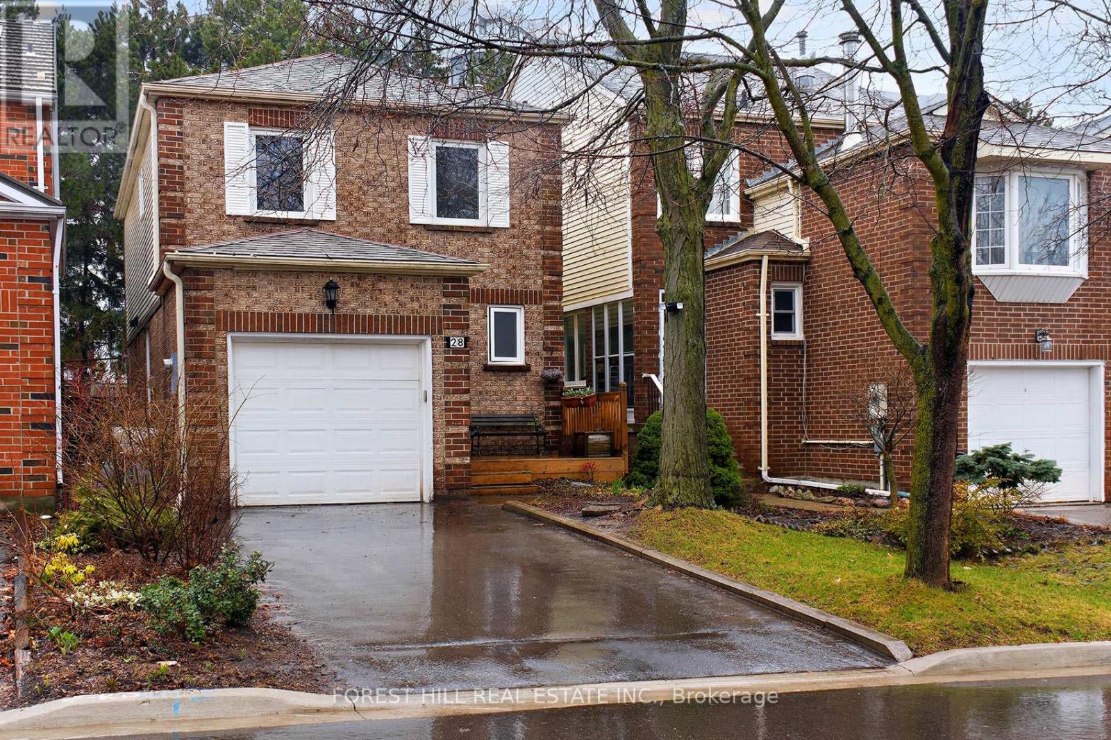 28 Lansbury Court, Vaughan, Ontario  L4J 5J9 - Photo 3 - N12991914