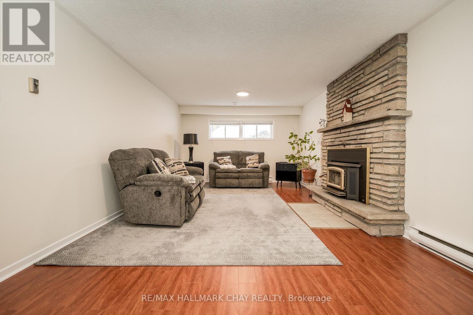 44 Belcourt Avenue, Barrie, Ontario  L4M 4E4 - Photo 25 - S12843428