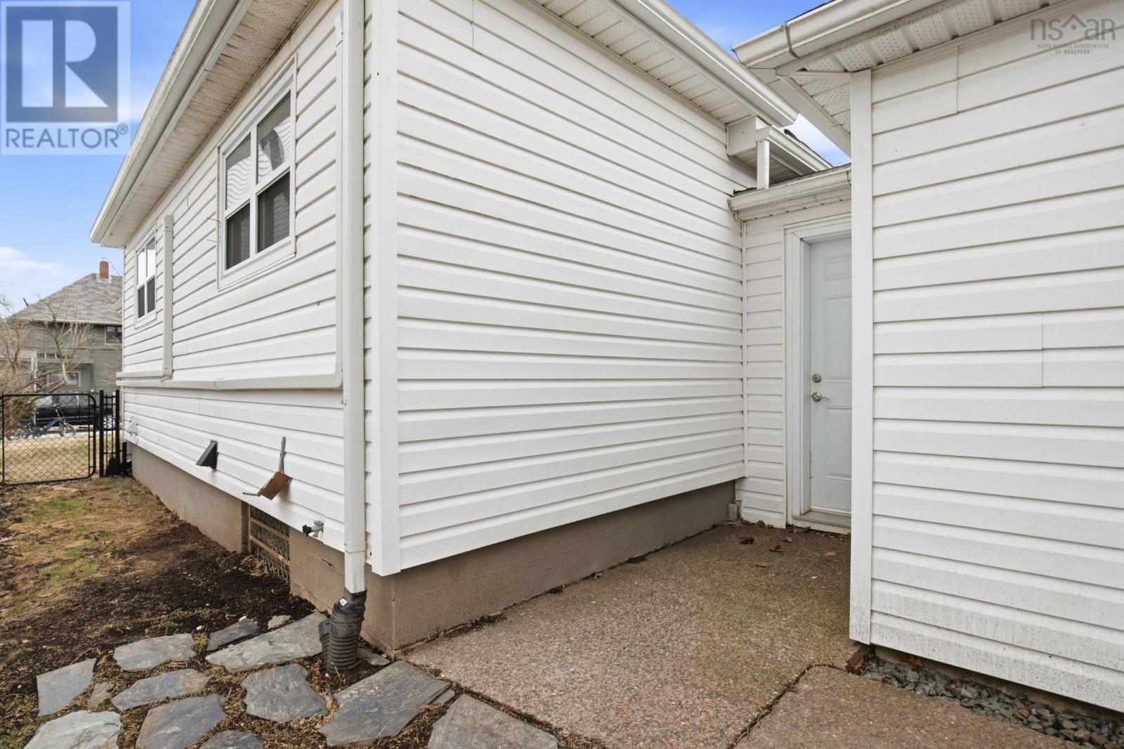 5895 Cabot Street, Halifax, Nova Scotia  B3K 2K2 - Photo 35 - 202606570