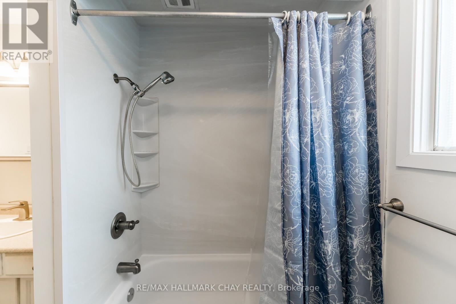 44 Belcourt Avenue, Barrie, Ontario  L4M 4E4 - Photo 17 - S12843428